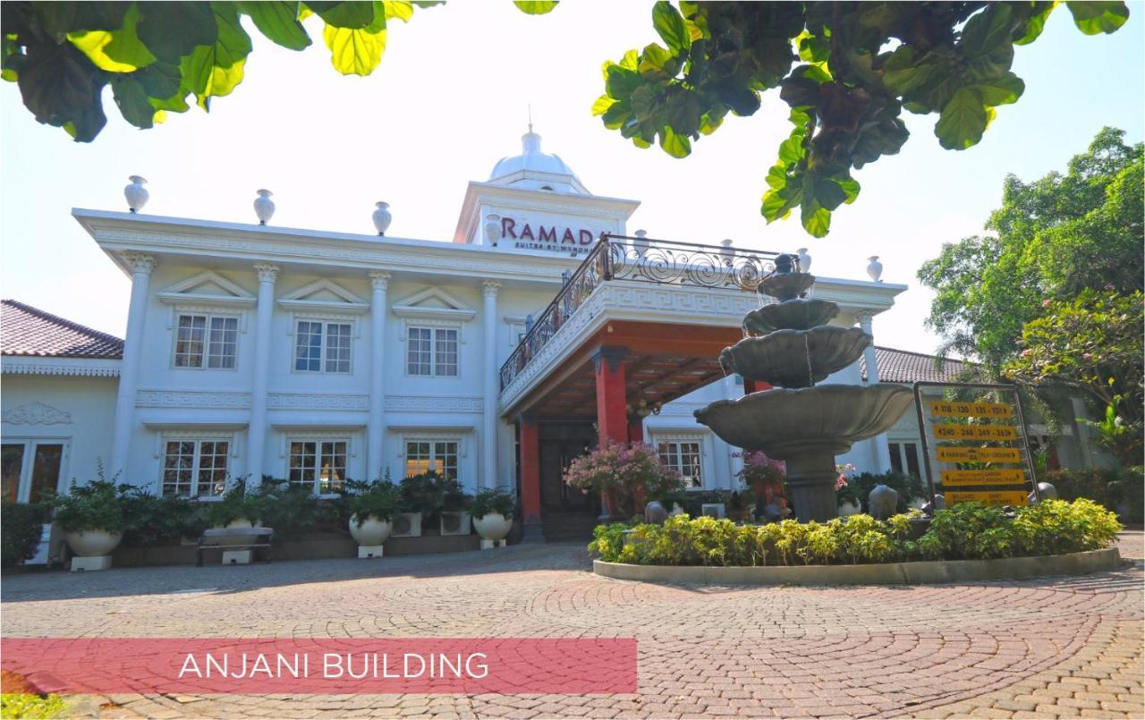 Ramada Suites By Wyndham Solo Exterior photo