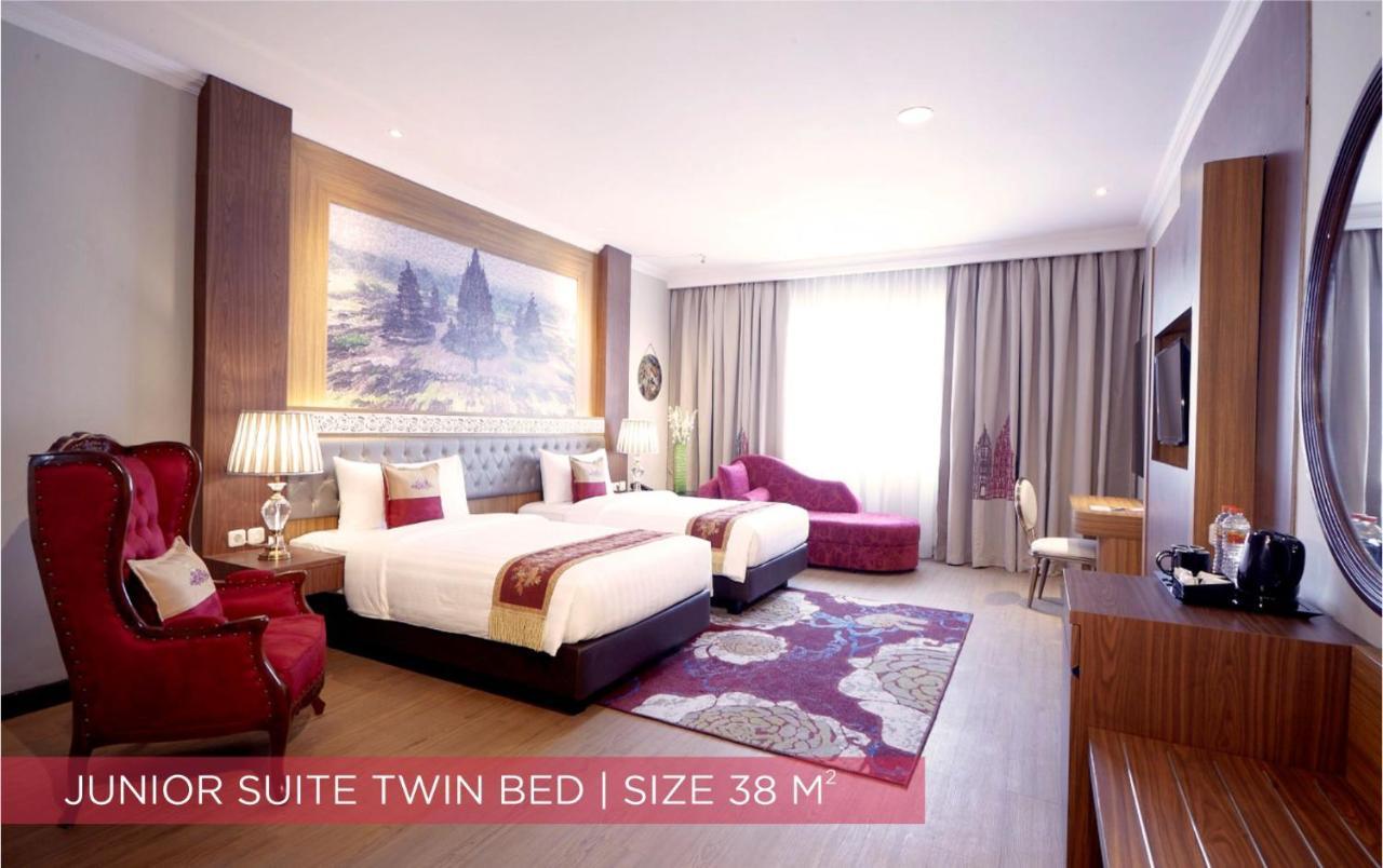 Ramada Suites By Wyndham Solo Exterior photo